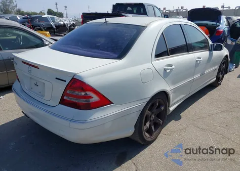 2007 Mercedes-Benz C 230 Sport из США, поврежденный, VIN WDBRF52HX7A936944